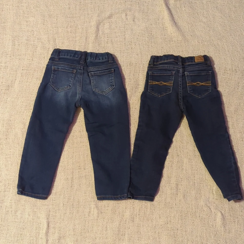 Pair of 3T Girl Jeans - Picture 6 of 8